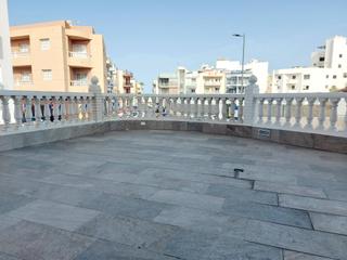 Location Local commercial à Arguineguín. Local comercial en alquiler  ubicación céntrica con gran terraza