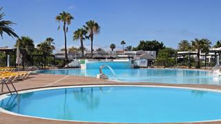 Location Maison  Avenida avenida touroperador kuoni, 25. Bungalow reformado en campo internacional