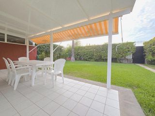 Affitto Casa in Maspalomas - Meloneras. Hermoso bungalow de 3 dormitorios con gran jardín privado en cam