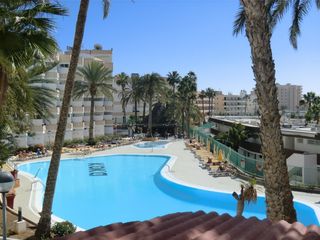 Lloguer Estudi  Avenida de tenerife. Estudio reformado y muy céntrico en playa del inglés, disponible
