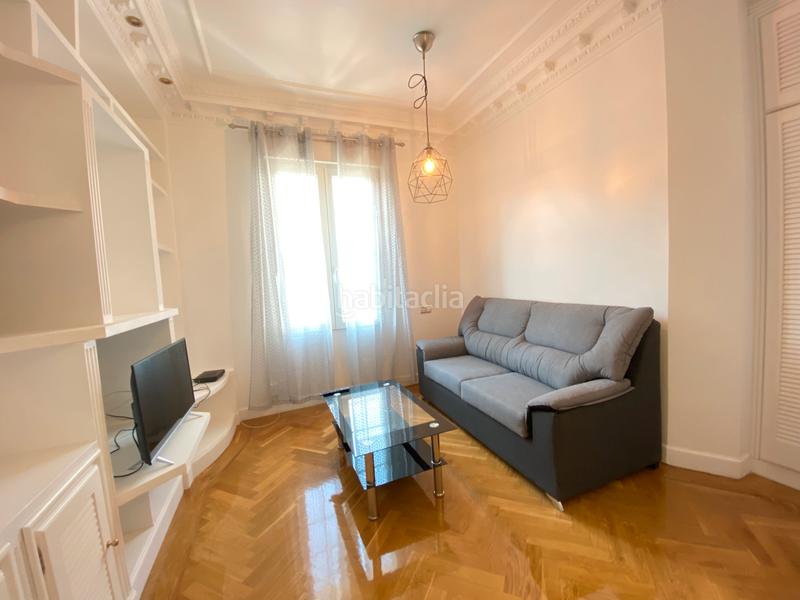 Foto 3dae028d-ed51-49aa-bfb5-46bd51bcd8f6. Alquiler piso alquiler de hermoso y luminoso piso exterior en Madrid
