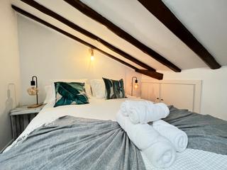 Location Appartement  Calle de las maldonadas. Piso céntrico amueblado y confortable