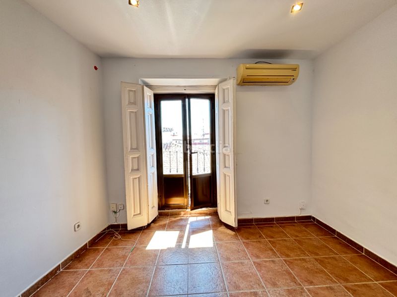 Foto f91259a1-7147-46c2-8ada-4aa8983a9629. Rent flat in Embajadores-Lavapiés Madrid