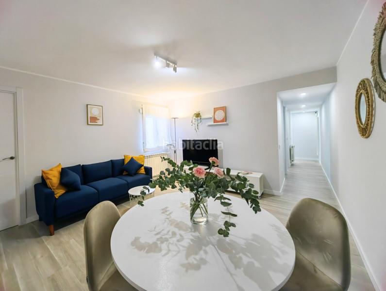Foto 791f0fd4-b8af-4fba-9126-3125e58f5fe1. Alquiler piso galota inversion e inmobiliairia alquila piso con terraza ideal para estudiantes en Madrid