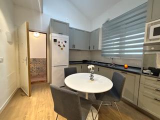 Alquiler Piso  Calle de san germán. Galota inmobiliaria ofrece piso exterior amueblado