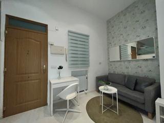 Miete Studiowohnung  Calle de caramuel. Galota inversión e iinmobiliaria ofrece estudio céntrico complet