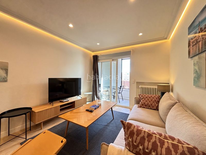 Foto d6717059-ec70-4f35-84df-fb18130dec2b. Rent flat in calle de narváez 35 in Ibiza Madrid