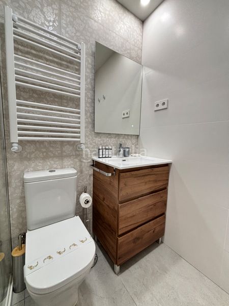 Foto e7701d4f-91fe-4d45-b1e2-6cf05e377706. Rent flat in calle de narváez 35 in Ibiza Madrid