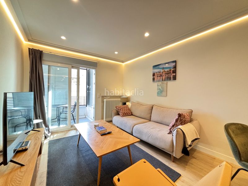 Foto f5285f13-8809-4723-9164-407ad5f0d7a3. Rent flat in calle de narváez 35 in Ibiza Madrid