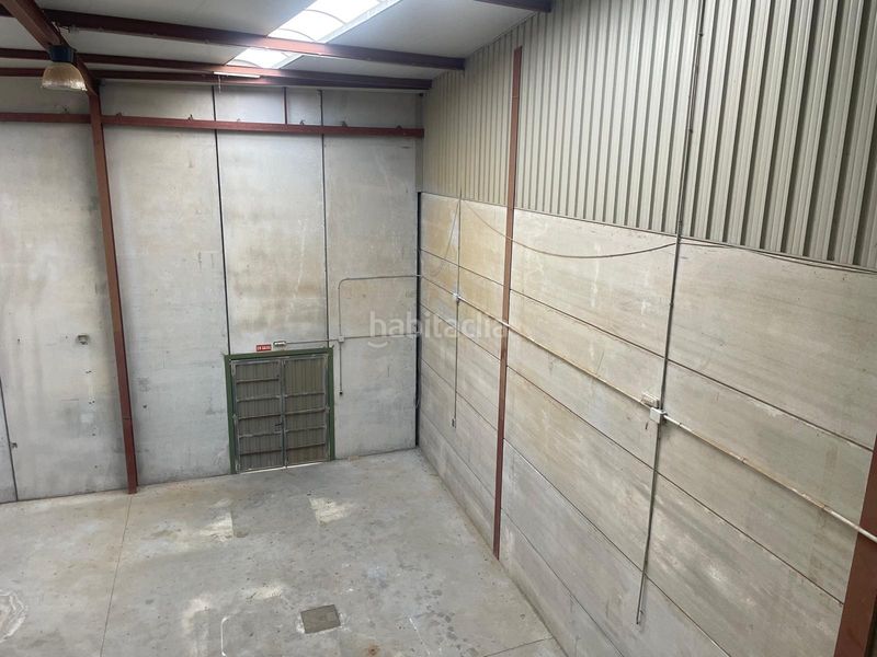 Foto 8f249c38-5057-4339-9301-ebb19587dd08. Local comercial a Yuncler