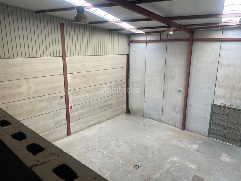 Foto d485e625-6a33-4ab1-bc47-8c11e7ad9d8a. Local comercial a Yuncler