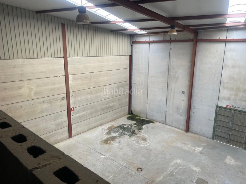 Foto dbc2d273-2c6a-4d29-a909-60d9f1ad2501. Local comercial a Yuncler