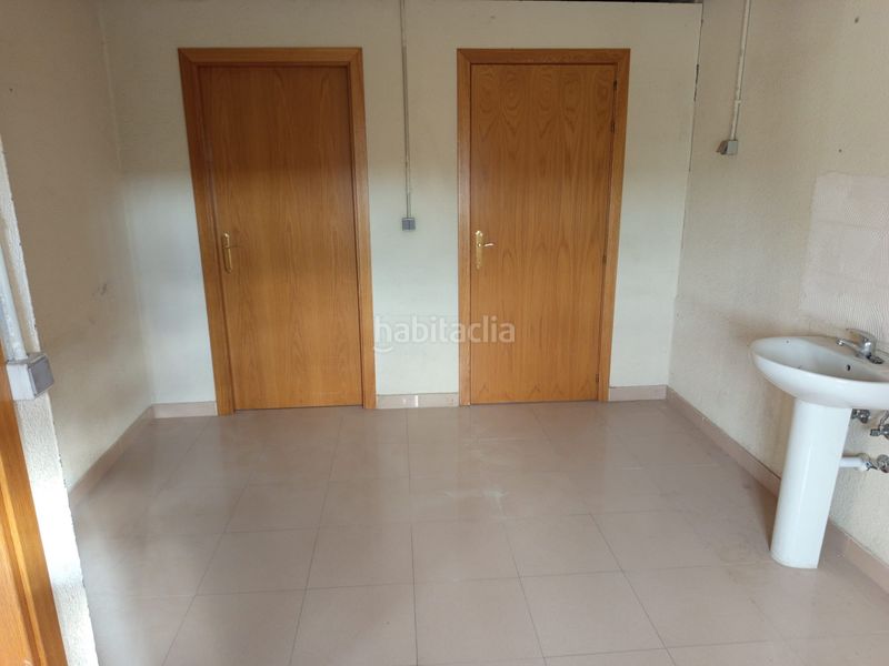 Foto edd284ce-751b-4f62-9e61-46484b689d63. Local comercial a Yuncler