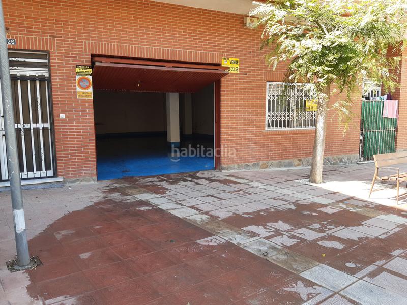 Foto 0501631b-7c1a-4743-8185-171352355762. Local comercial en calle portichuelo 23 local comercial ( alicante ), superficie 95 metros construidos, aseo, instalaciones de alumbrado y agua. en Cox