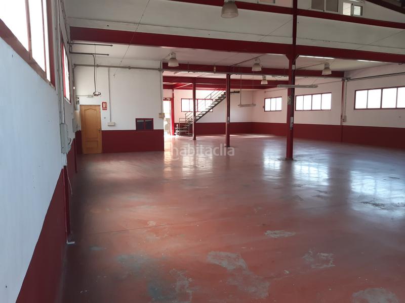 Foto 13e5f602-5146-49e2-90cd-c3df5d5e5dcd. Bâtiment à usage industriel dans carrer rei jaume ii de valència 14 dans Petrer