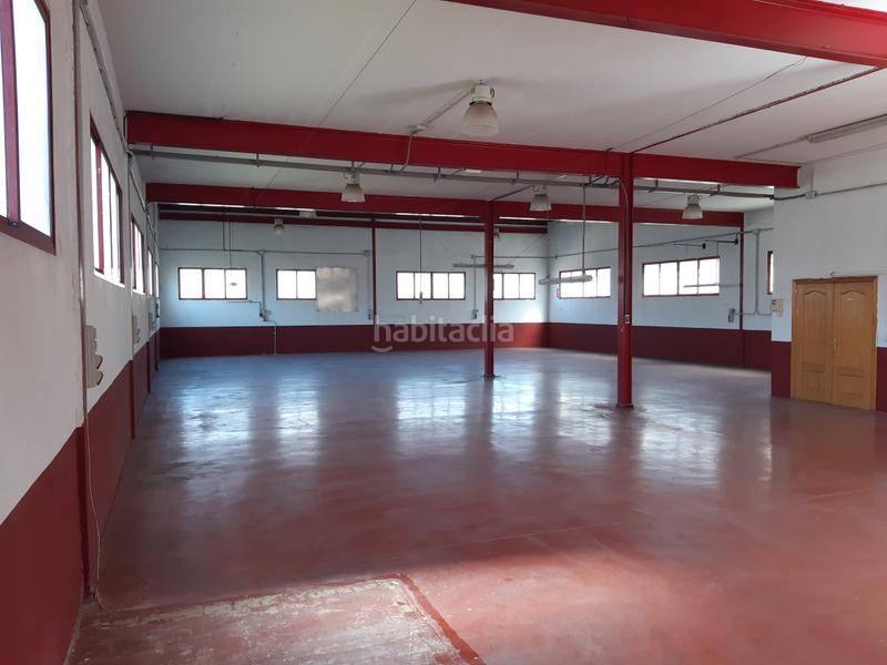 Foto 38f36523-93b3-41fc-bbfd-53de8a4338c5. Bâtiment à usage industriel dans carrer rei jaume ii de valència 14 dans Petrer