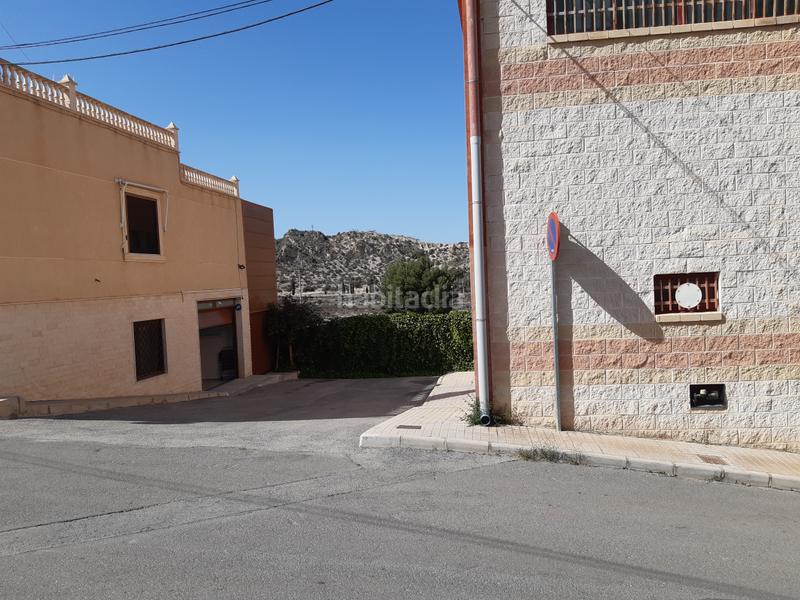 Foto 5025aee6-ae14-4e72-b39a-eed2486ce114. Bâtiment à usage industriel dans carrer rei jaume ii de valència 14 dans Petrer