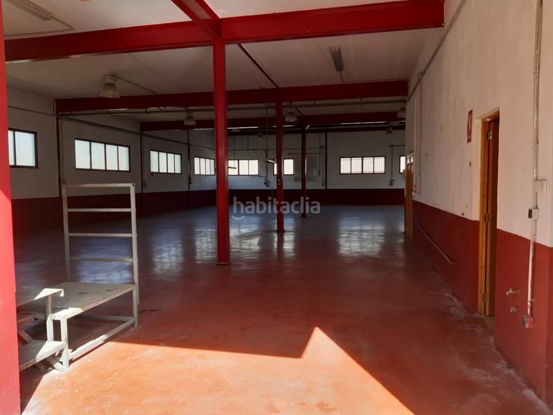 Foto 77eb476f-e3cd-495d-93b2-3ab877a8696a. Bâtiment à usage industriel dans carrer rei jaume ii de valència 14 dans Petrer