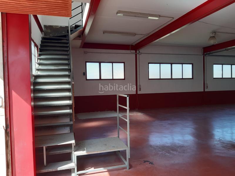 Foto b41ab602-2773-4ec8-a87e-02b93eb413c4. Bâtiment à usage industriel dans carrer rei jaume ii de valència 14 dans Petrer