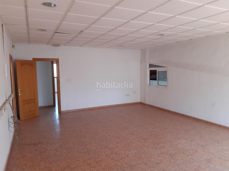 Foto b887a880-d920-41bc-a42d-7ab24e3b8c4d. Bâtiment à usage industriel dans carrer rei jaume ii de valència 14 dans Petrer