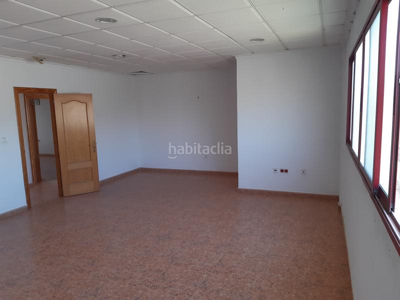 Foto dbc6cf45-61d6-4861-aa5b-8edbfd3068ce. Bâtiment à usage industriel dans carrer rei jaume ii de valència 14 dans Petrer