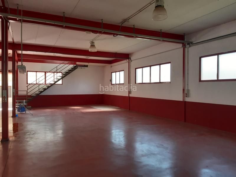 Foto dcc4974c-dc1c-494b-a66f-bc453ceb24e3. Bâtiment à usage industriel dans carrer rei jaume ii de valència 14 dans Petrer