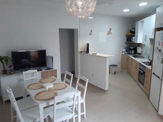 Alquiler Piso en Avenida de la fuente 5a. Piso en los belones