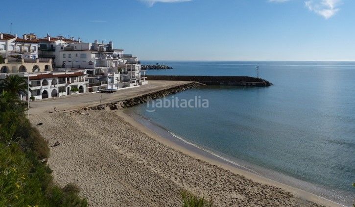 Foto f807e8d2-3770-49eb-8829-714103825233. Xalet amb xemeneia calefacció aparcament a Coma-ruga platja Coma-ruga