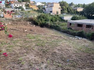 Terreny residencial  Carrer vacances