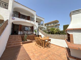 Casa a schiera  Carrer del vendrell. A solo 120 metros del mar, vivir aquí es cambiar de estilo de vi