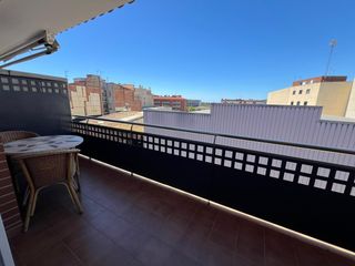 Pis  Carrer del president companys. Piso con ascensor, terraza, parking y piscina