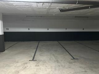 Aparcament cotxe  Carrer de la comtessa dolça. Se vende parking