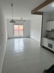 Miete Etagenwohnung in Carrer de l'horta novella 105. Piso para alquilar