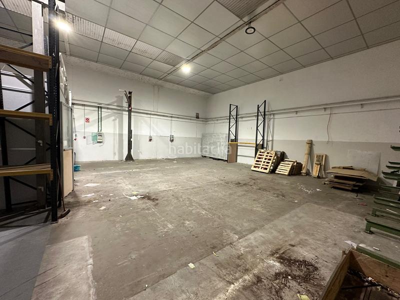 Foto e14a3237-fec5-41ff-b014-769eff22eafa. Rent industrial building in Gràcia Sabadell