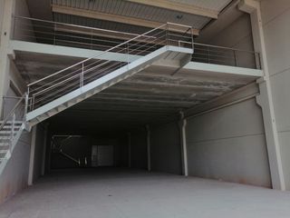 Nave industrial  Carrer camí del grau. Se vende nave de obra nueva