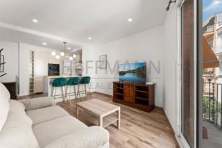 Lloguer Pis  Carrer de santiago rusiñol. Piso amueblado recién reformado en la mejor zona de sitges