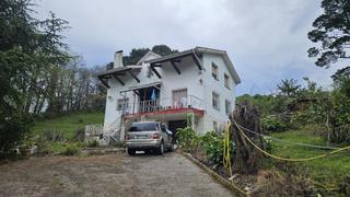 Maison  Piñera. Casa en venta en periferia  pinzales, 5 dormitorios.