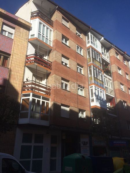 Foto 177cc624-60f0-447f-83c1-7d5d36d225a2. Rent flat with heating in Centro Gijón
