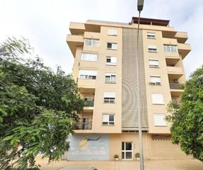 Pis  Avenida de américa 1. Venta en san bernabé algeciras
