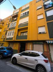 Pis a Avenida cádiz 71. Piso en avenida de cadiz 71