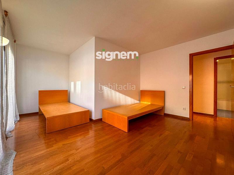 Foto 287d006b-7a6d-4468-b439-0d93eaaced71. Dúplex amb calefacció aparcament a Poble Nou Manresa