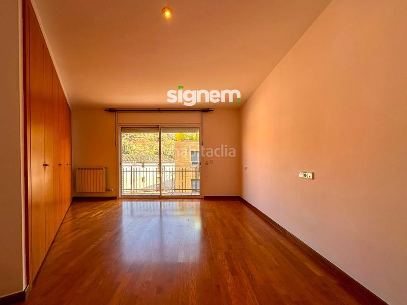 Foto 58e93408-ff35-4ad7-8f51-1c2a0b5ee7b1. Dúplex amb calefacció aparcament a Poble Nou Manresa