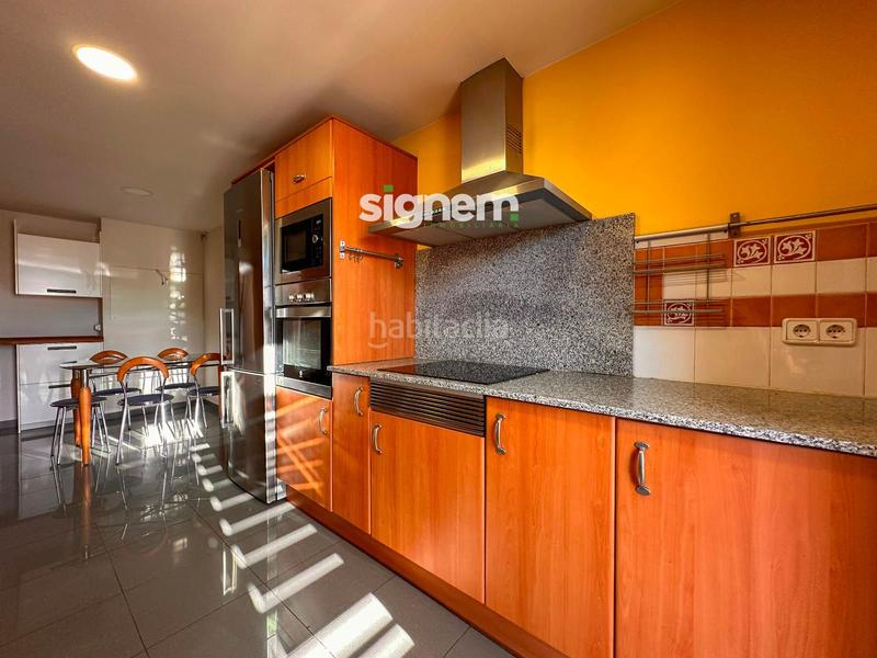 Foto 71cf3f16-78ca-4f63-be1f-9a7fda6b81b8. Dúplex amb calefacció aparcament a Poble Nou Manresa