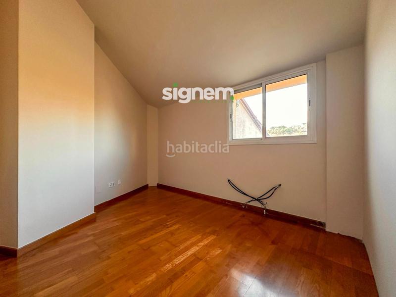 Foto 78bc871a-bb76-4c6d-bf59-57c75dcf388c. Dúplex amb calefacció aparcament a Poble Nou Manresa