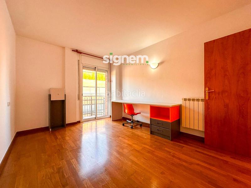 Foto 7fea8357-6e36-4ffb-a21c-0625e1c81bdb. Dúplex amb calefacció aparcament a Poble Nou Manresa