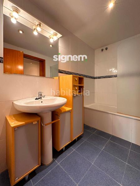 Foto 9b2cdaf7-d68d-48a0-8607-85603a419535. Dúplex amb calefacció aparcament a Poble Nou Manresa