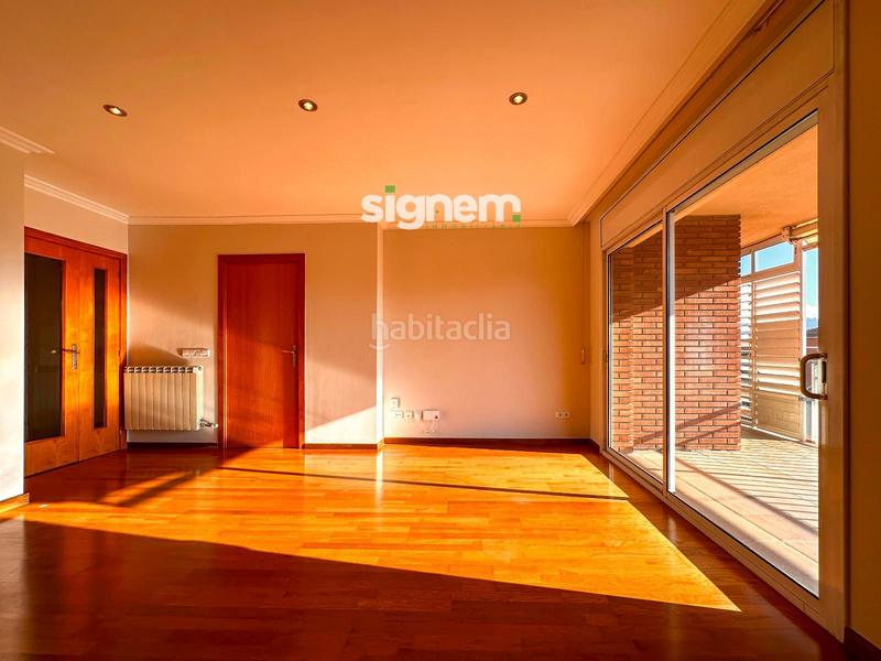 Foto a7b45f36-434a-4e64-9f77-8b6c0f5e1377. Dúplex amb calefacció aparcament a Poble Nou Manresa