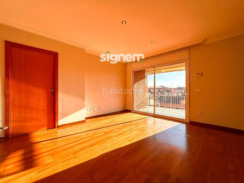 Foto aebc102e-baa5-42a6-a8c1-1e6635880469. Dúplex amb calefacció aparcament a Poble Nou Manresa