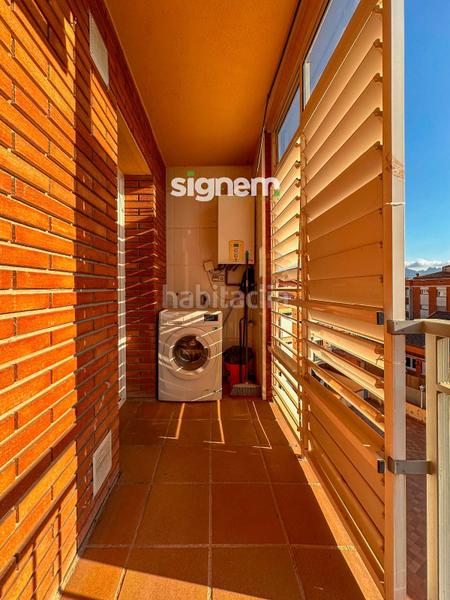 Foto da7515c0-f8b7-4c73-8ff6-cc4fe288d9be. Dúplex amb calefacció aparcament a Poble Nou Manresa