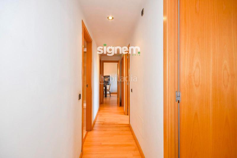 Foto 52c94207-d357-4a07-9239-09b644668b2d. Pis amb calefacció aparcament a bases de Manresa - carretera de santpedor Manresa